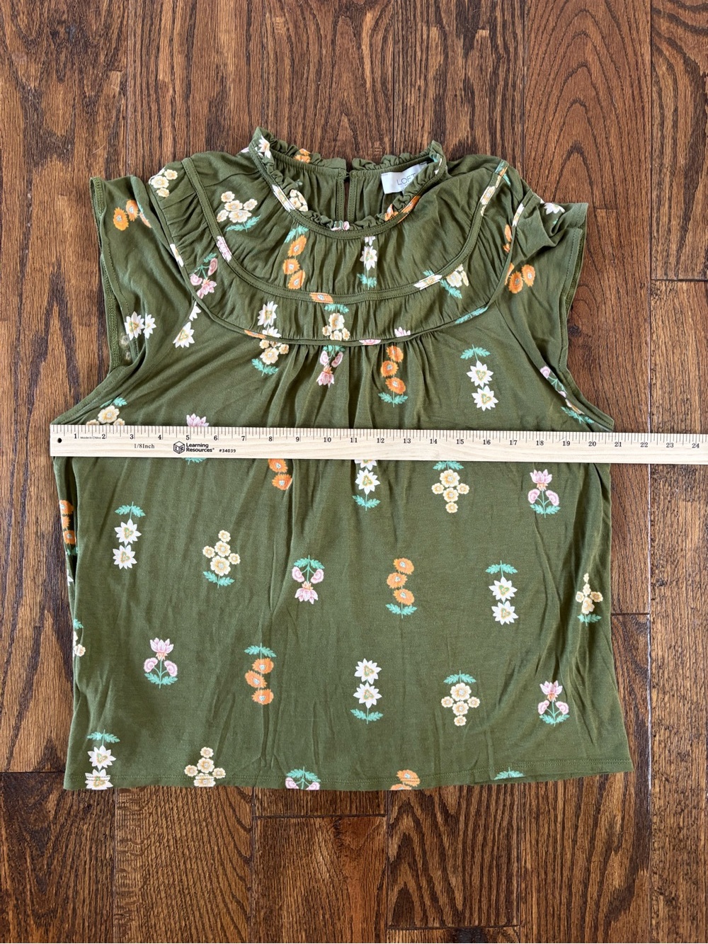 Loft Olive Green Floral Ruffle Yoke Blouse Top Size Large - Picture 6 of 9